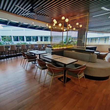 The Sun Hotel Sidoarjo Exteriér fotografie