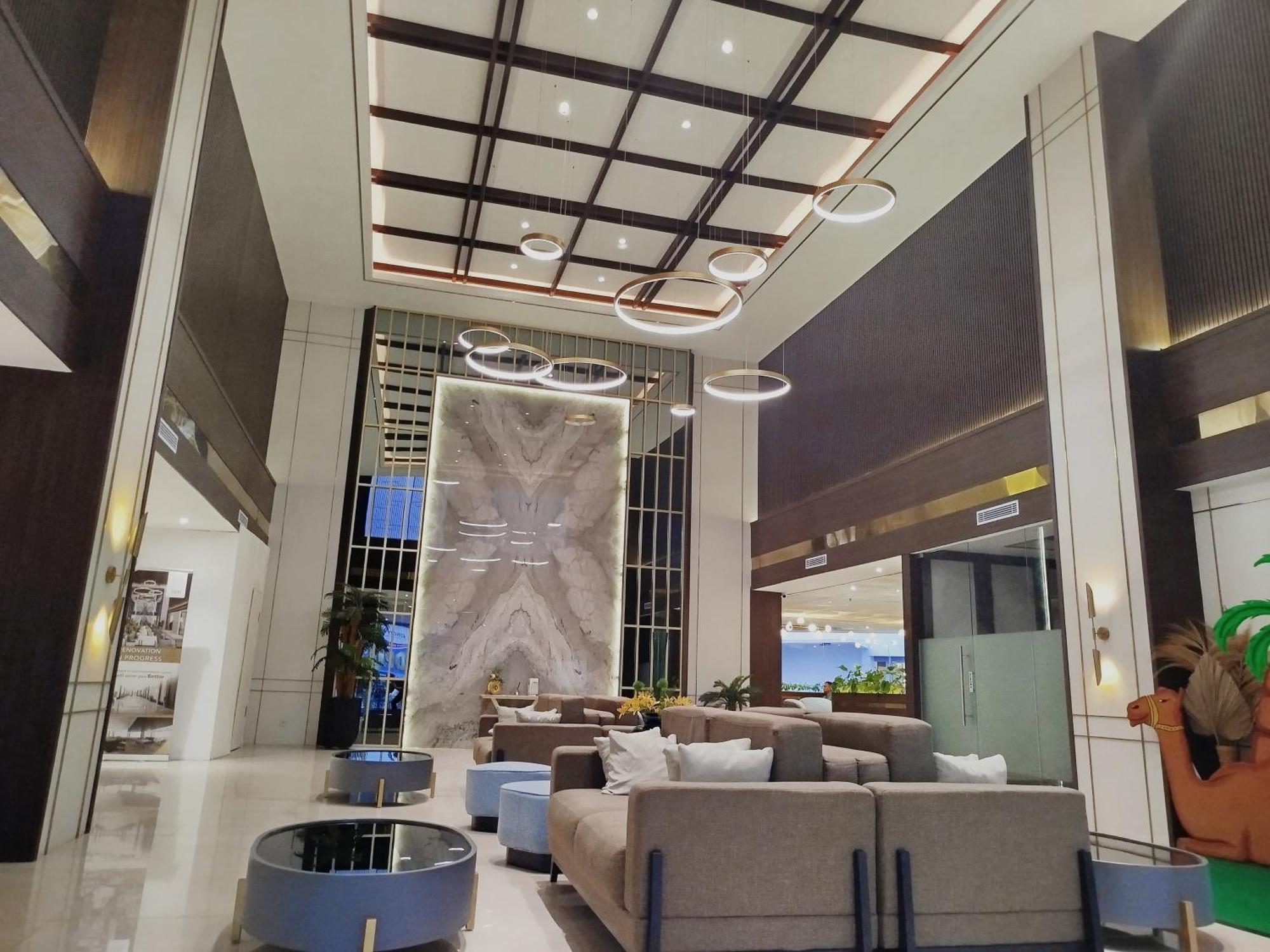 The Sun Hotel Sidoarjo Exteriér fotografie