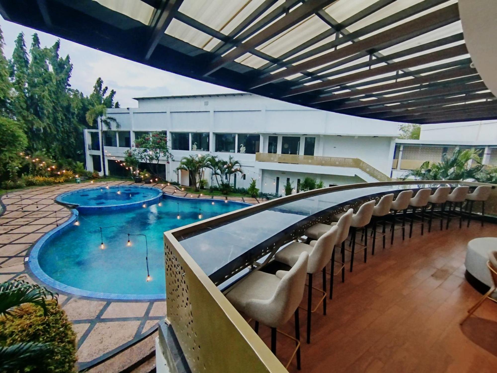 The Sun Hotel Sidoarjo Exteriér fotografie