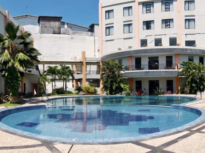 The Sun Hotel Sidoarjo Exteriér fotografie