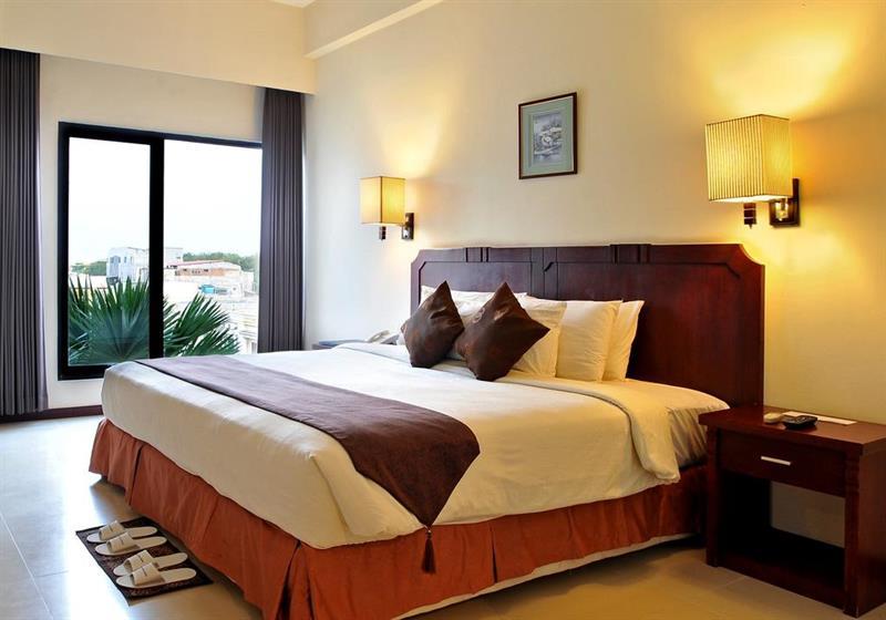 The Sun Hotel Sidoarjo Exteriér fotografie